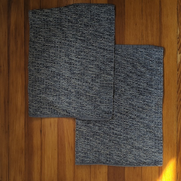 Free with Purchase - Two Cotton Place Mats - Picture 1 of 2